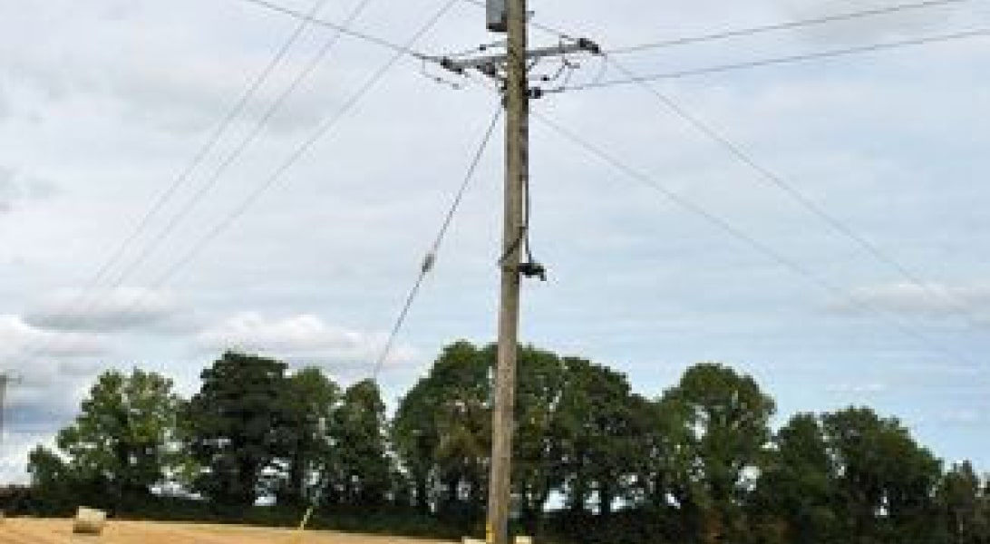 Electricity pylon